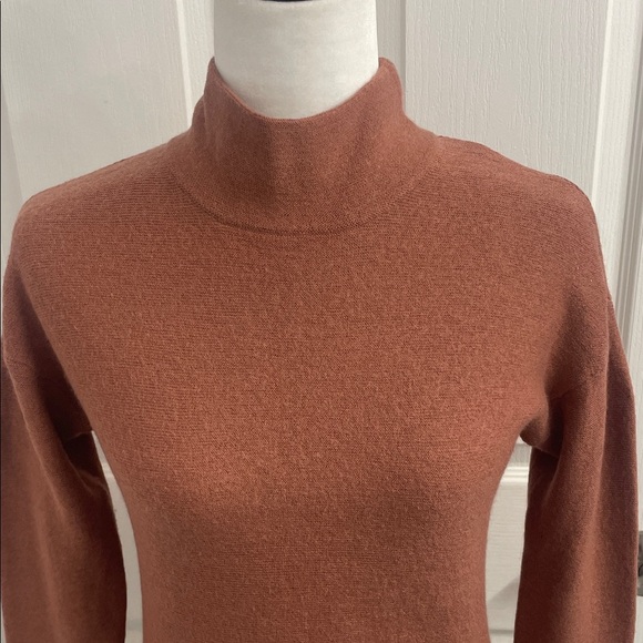 Tahari Women's Warm Merino Wool Blend Cinnamon Brown Mock Neck Sweater - Picture 2 of 11